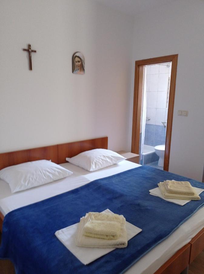 Casa Del Pellegrino M&A - Ostojici Hotel Medjugorje Ngoại thất bức ảnh