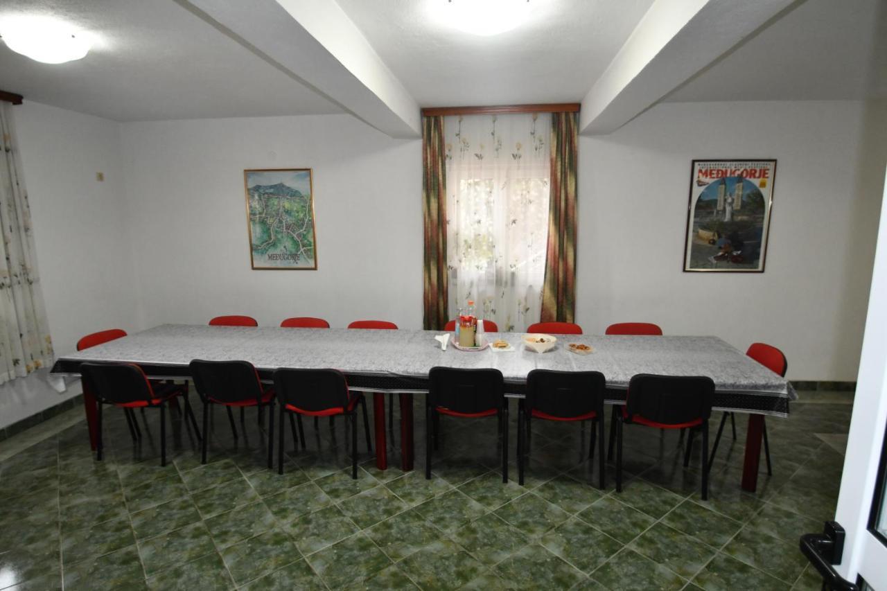 Casa Del Pellegrino M&A - Ostojici Hotel Medjugorje Ngoại thất bức ảnh