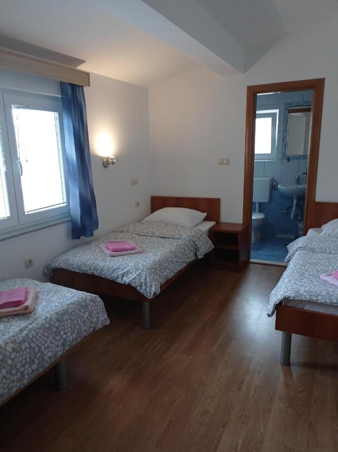 Casa Del Pellegrino M&A - Ostojici Hotel Medjugorje Ngoại thất bức ảnh