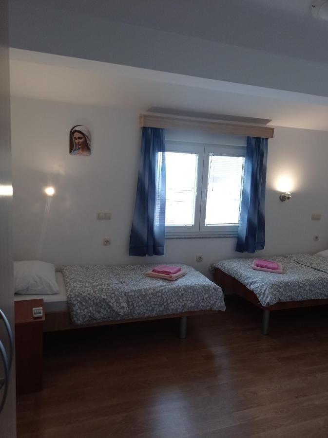 Casa Del Pellegrino M&A - Ostojici Hotel Medjugorje Ngoại thất bức ảnh