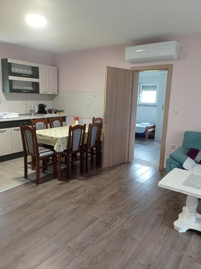 Casa Del Pellegrino M&A - Ostojici Hotel Medjugorje Ngoại thất bức ảnh