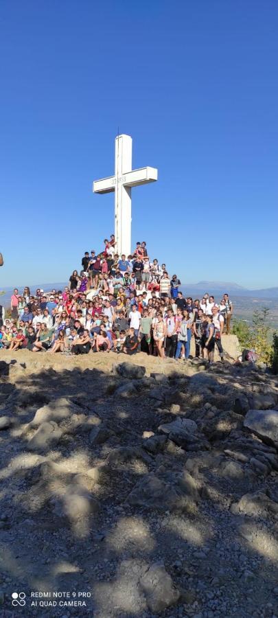 Casa Del Pellegrino M&A - Ostojici Hotel Medjugorje Ngoại thất bức ảnh