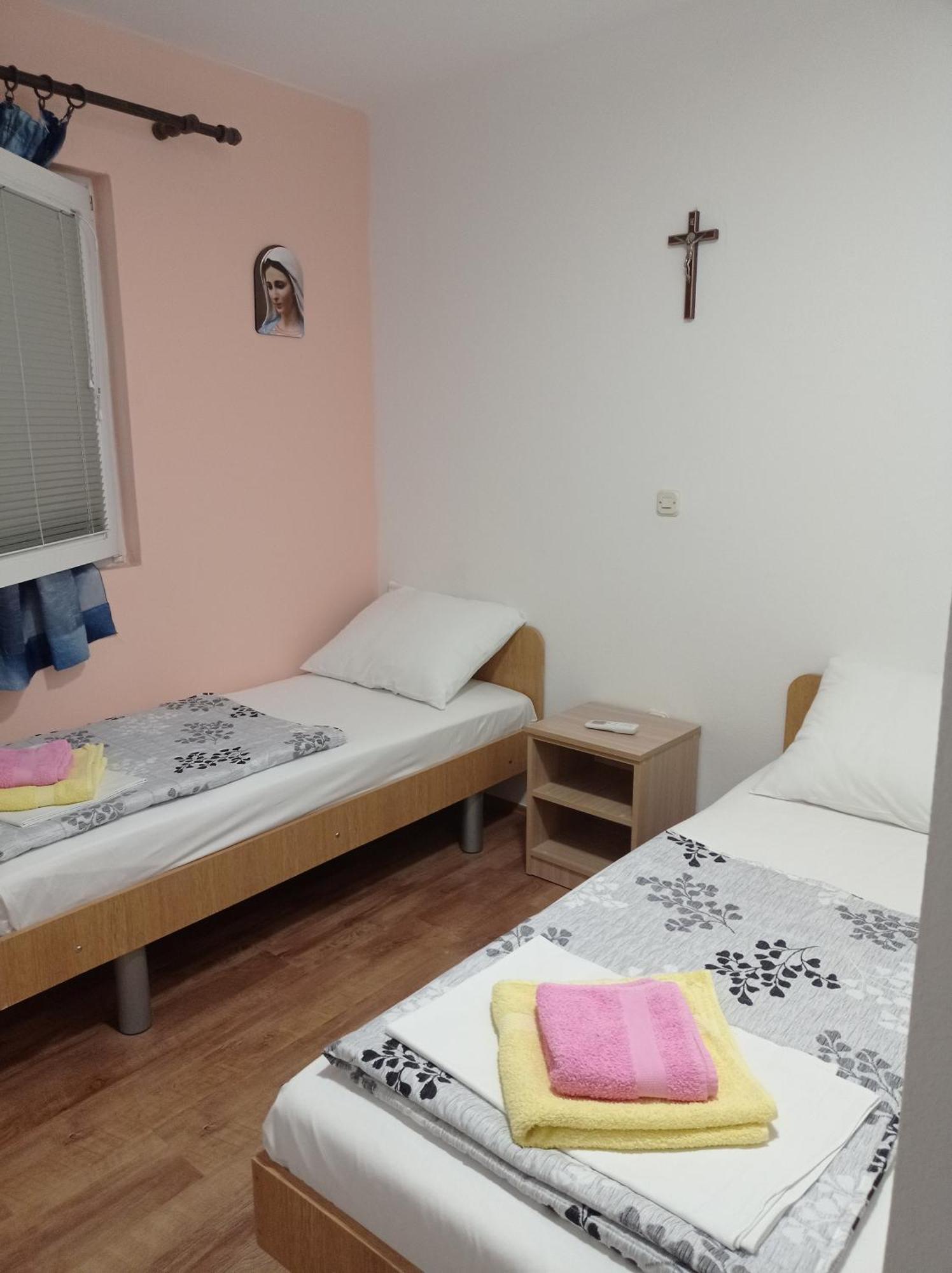 Casa Del Pellegrino M&A - Ostojici Hotel Medjugorje Ngoại thất bức ảnh