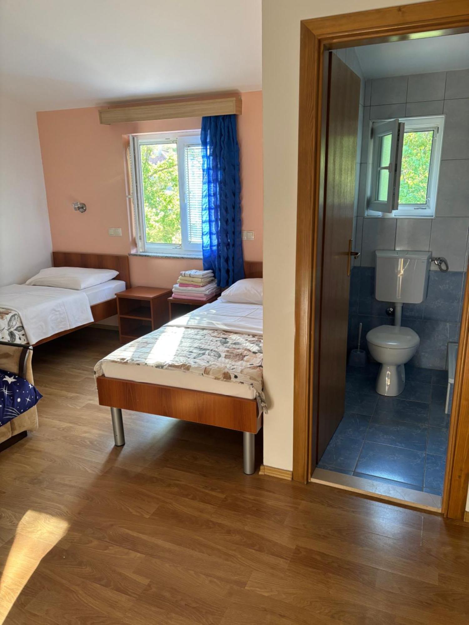 Casa Del Pellegrino M&A - Ostojici Hotel Medjugorje Ngoại thất bức ảnh