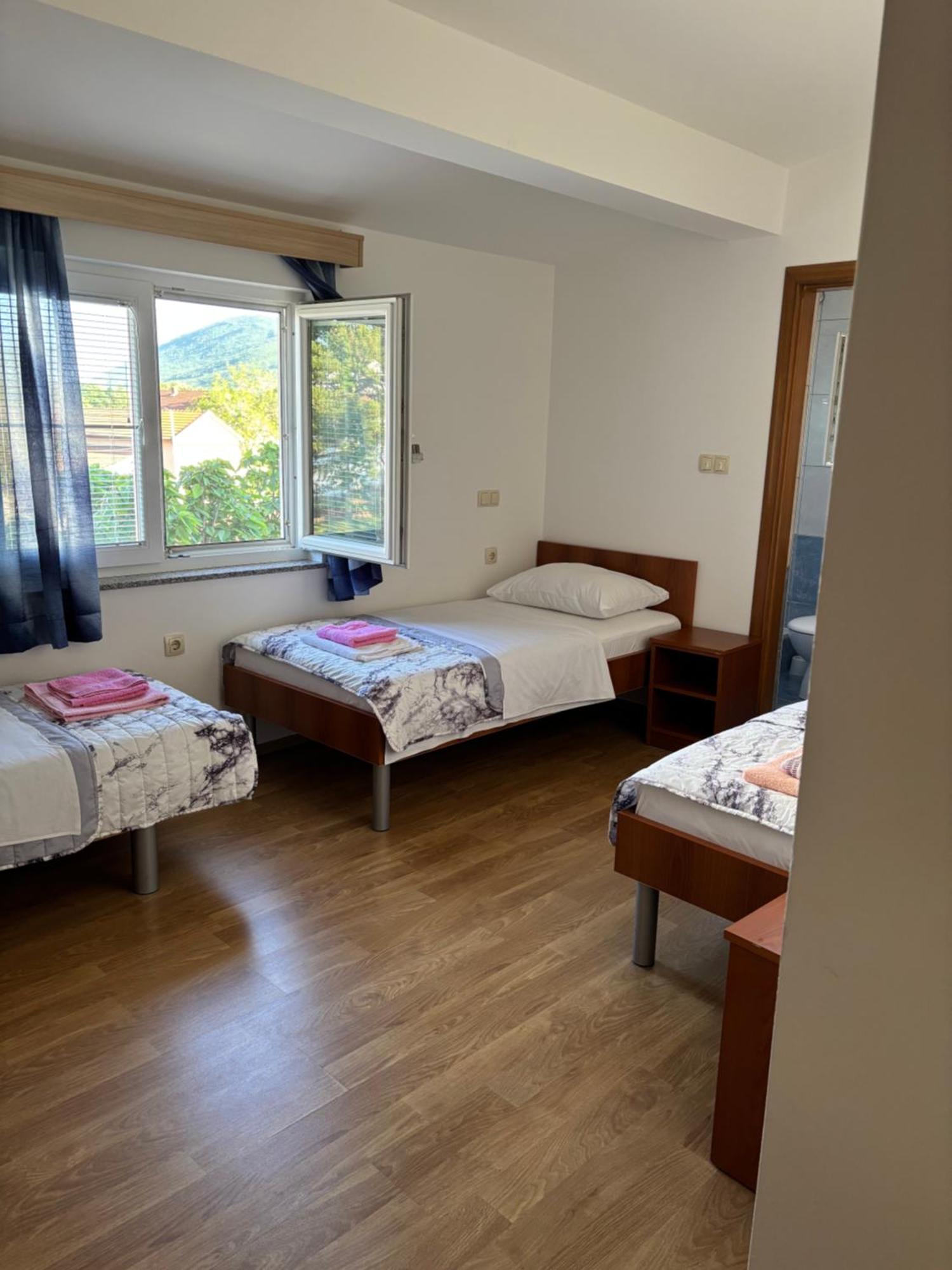 Casa Del Pellegrino M&A - Ostojici Hotel Medjugorje Ngoại thất bức ảnh