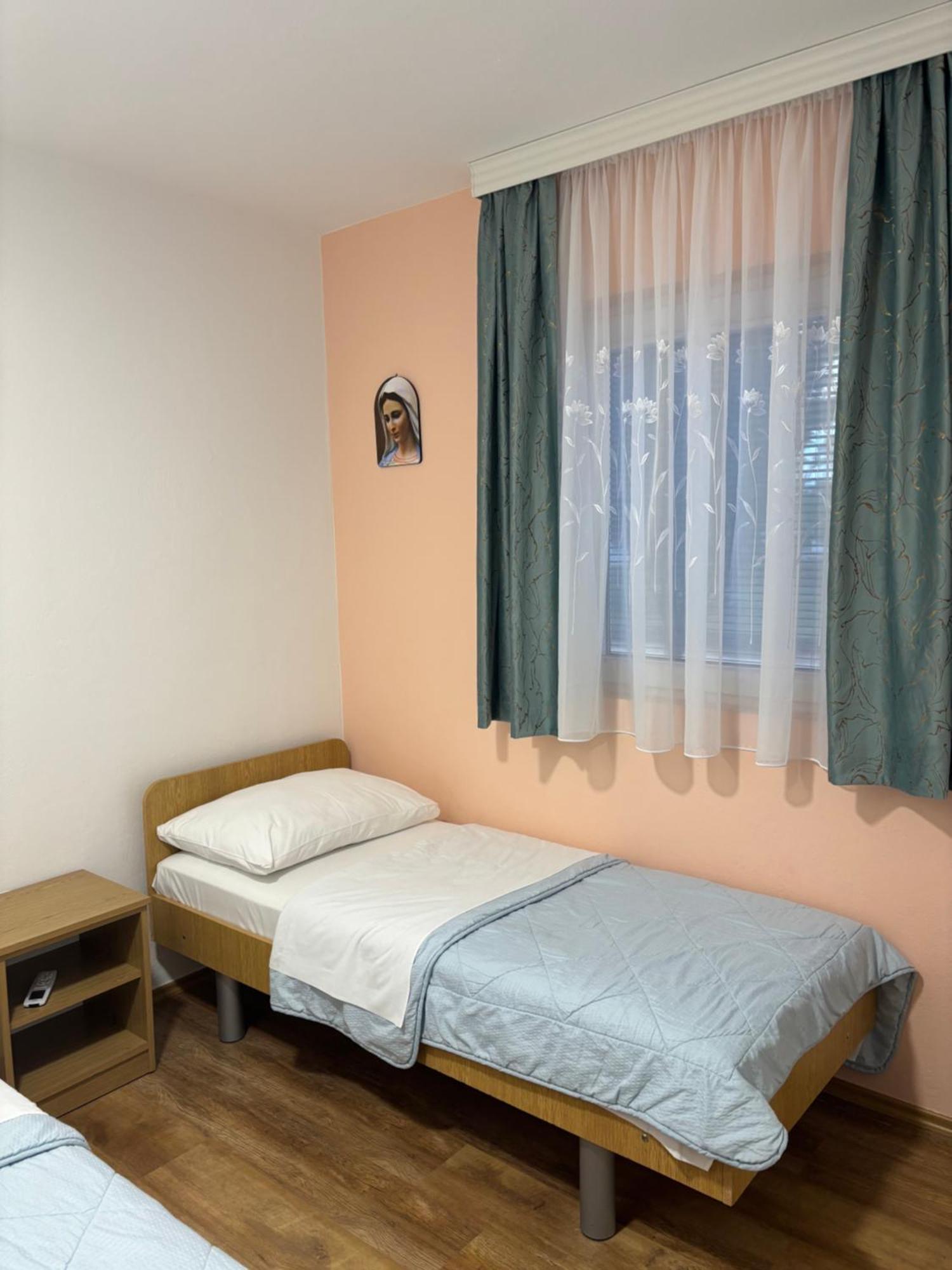 Casa Del Pellegrino M&A - Ostojici Hotel Medjugorje Ngoại thất bức ảnh